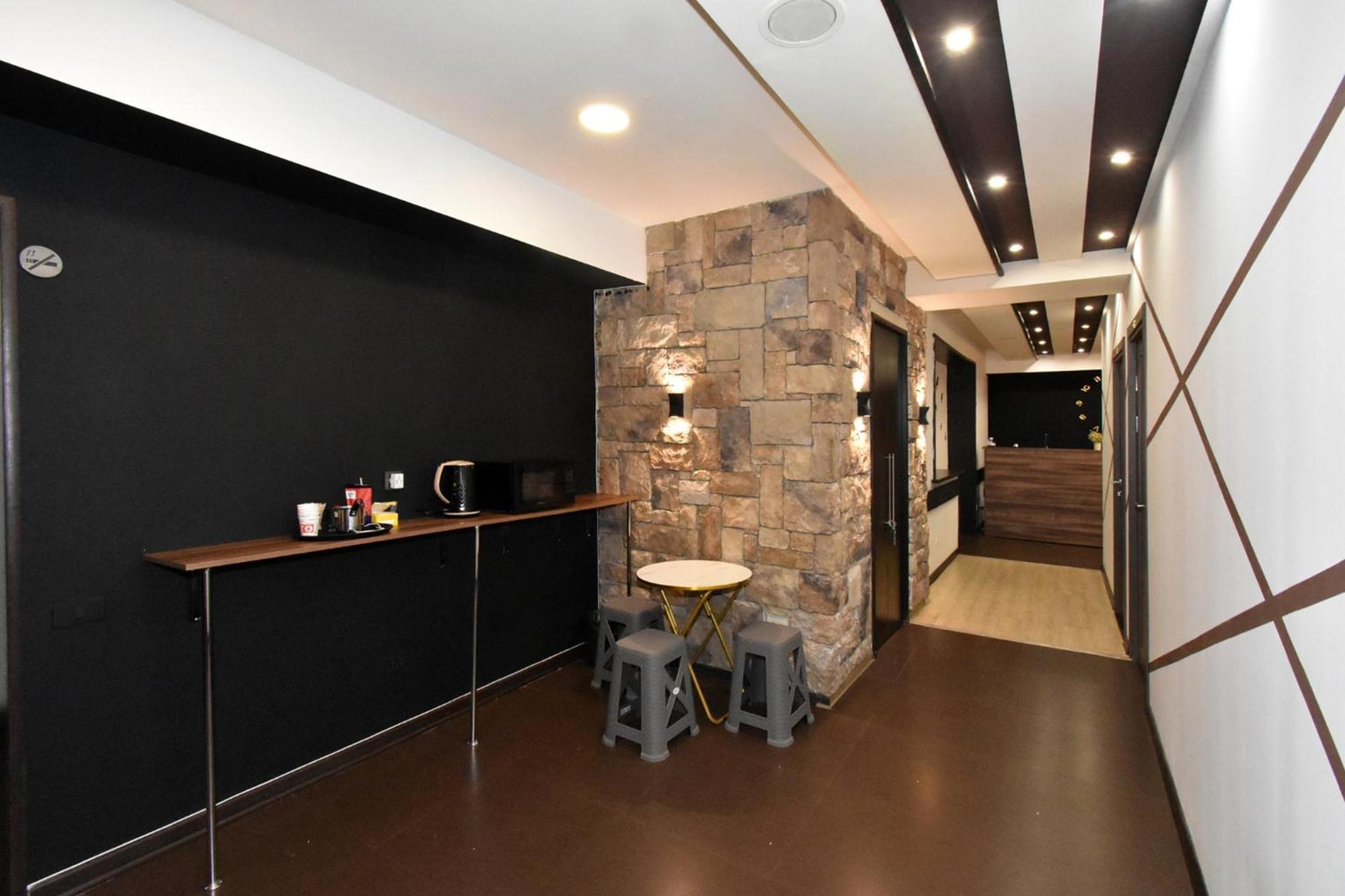 Luna Guest House Jerevan Buitenkant foto