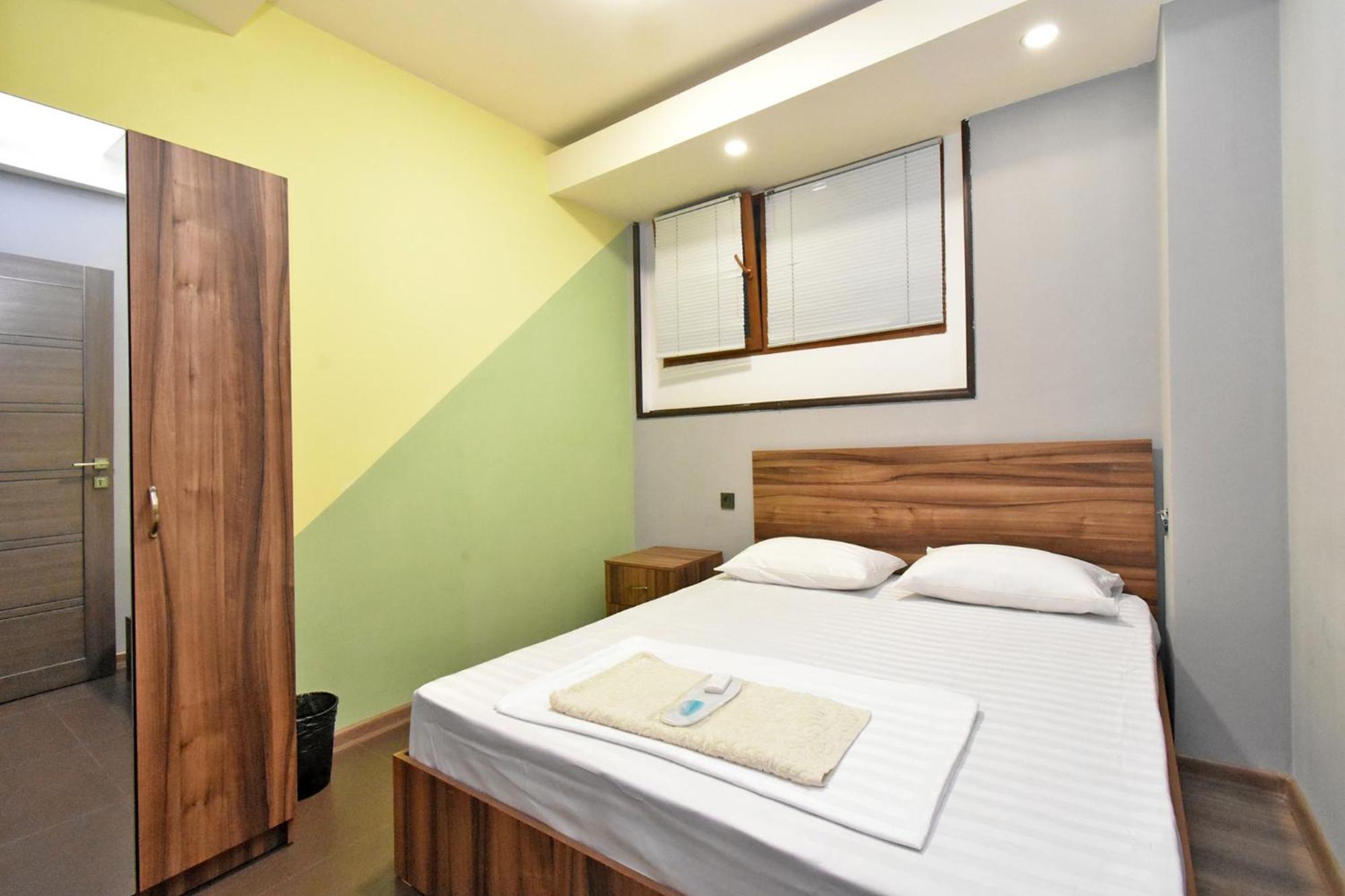 Luna Guest House Jerevan Buitenkant foto