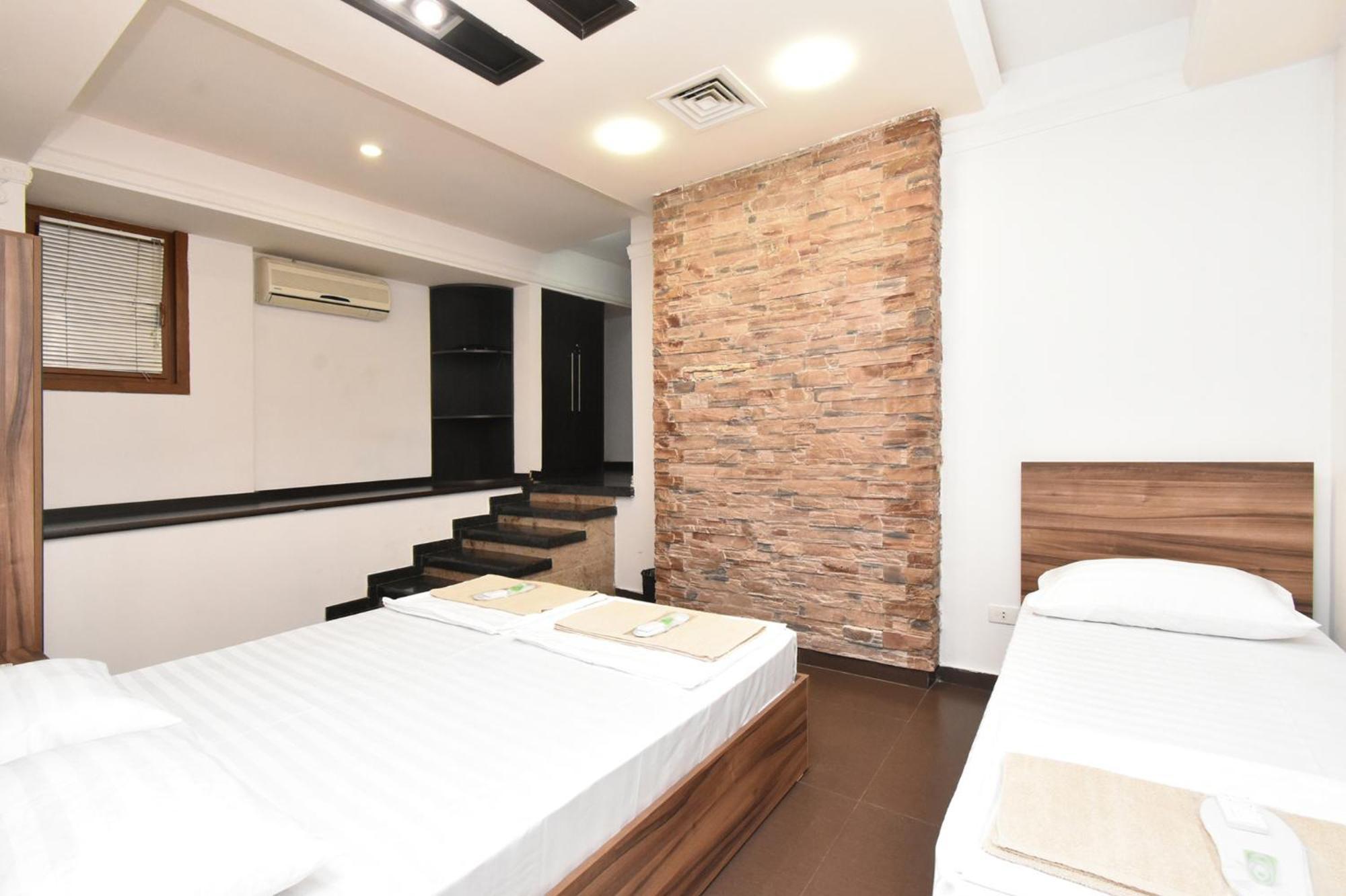 Luna Guest House Jerevan Buitenkant foto
